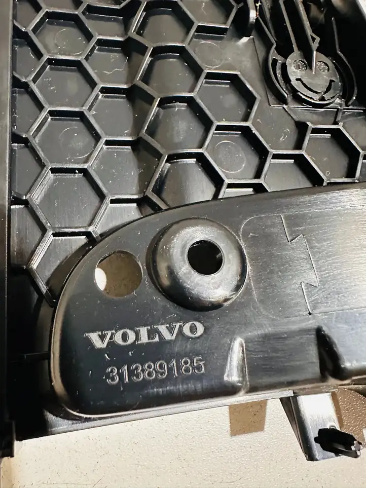 Volvo XC90 (2014 - 2019) 31389185 Пепельница — фото 2