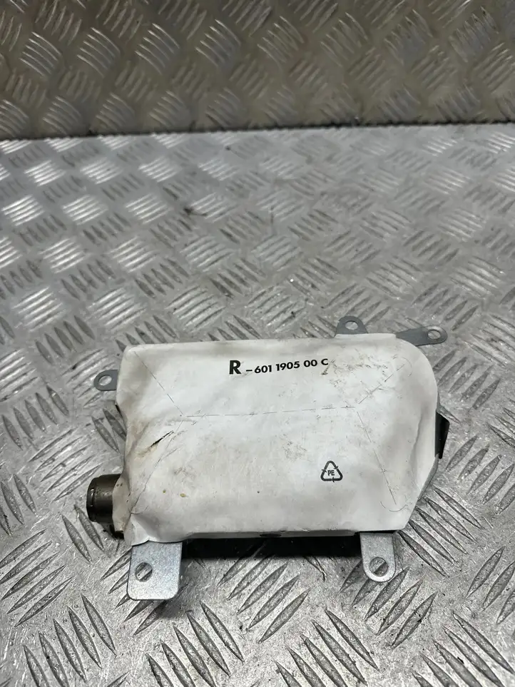 BMW 5 E60 E61 (2004 - 2010) 7034060 Подушка безопасности задней двери — фото 1