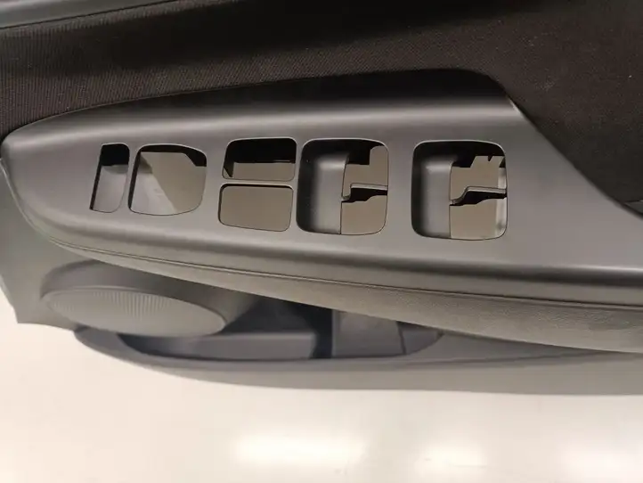 Hyundai Kona I (2017 - 2022) Обшивка передней двери — фото 2