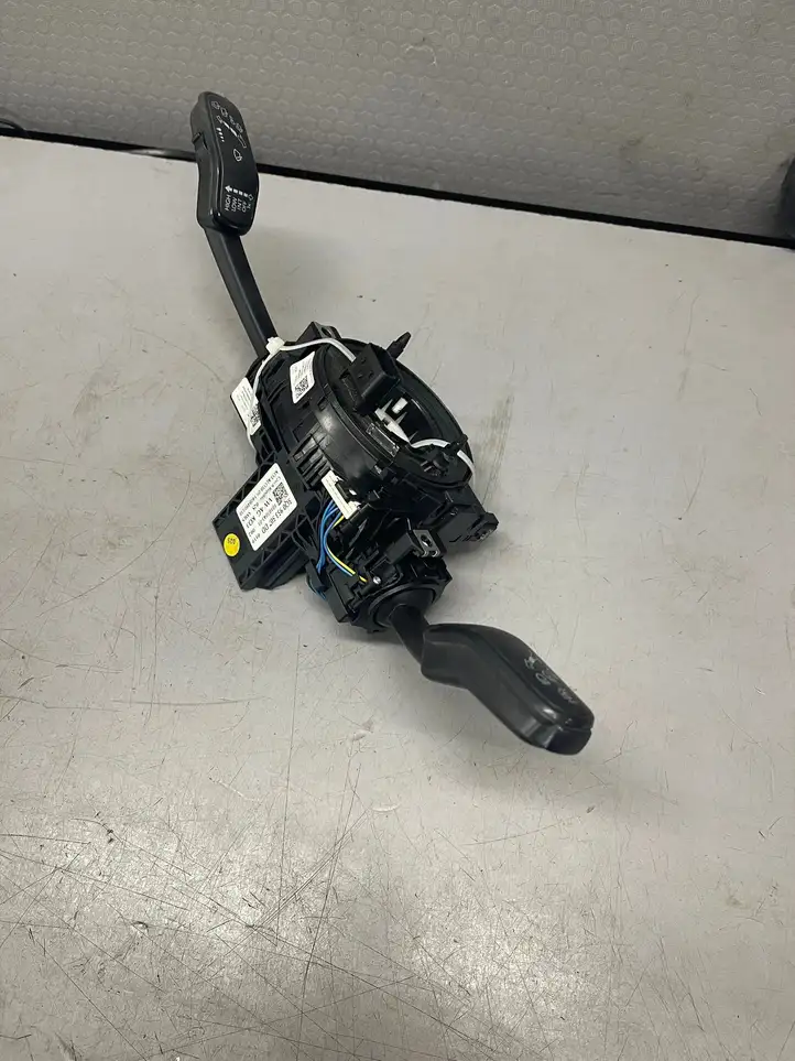 Volkswagen Golf VII (2013 - 2019) 5Q0953507DD Контактное кольцо SRS — фото 2