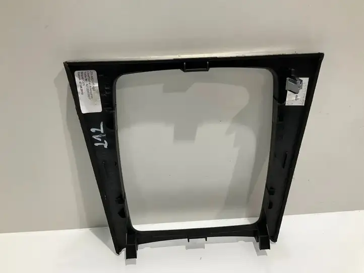 Mercedes-Benz E W212 (2009 - 2016)  A2126805907 Рамка рычага переключения передач