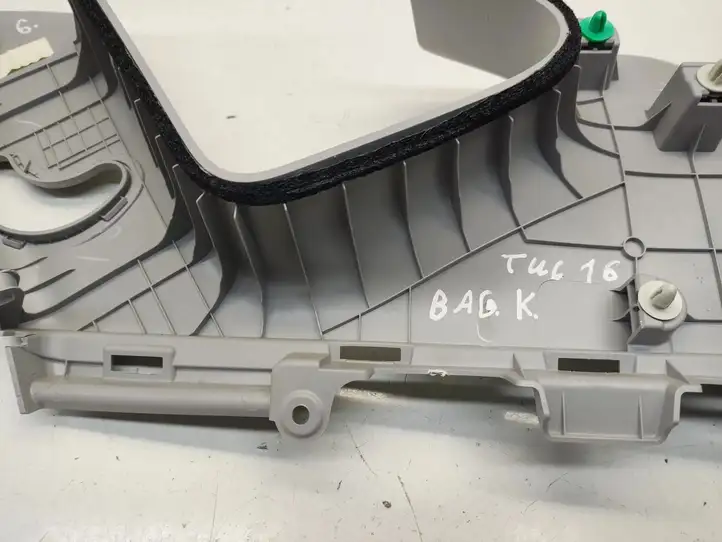 Hyundai Tucson TL (2015 - )  85851D7000 Отделка стойки (D) (верхняя)