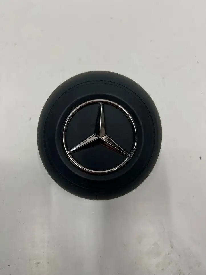 Mercedes-Benz GLC X254 (2023 - ) Подушка безопасности руля — фото 1