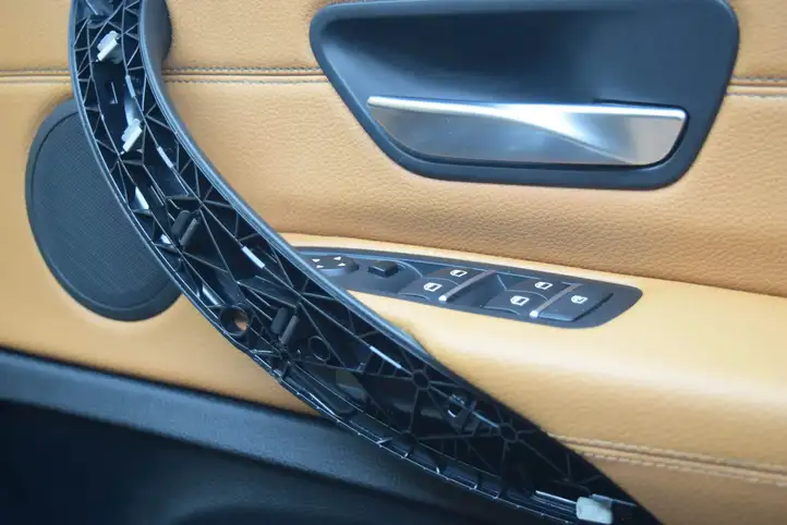 BMW 4 F36 Gran coupe (2014 - 2017) Обшивка передней двери — фото 5