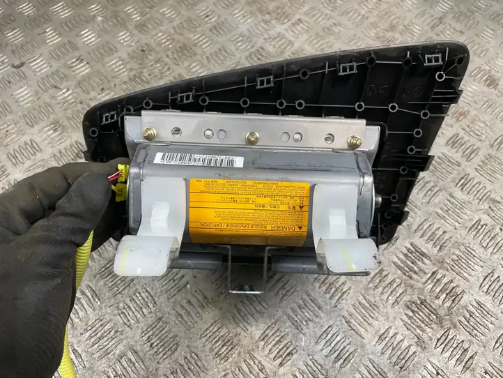 Subaru Forester SG (2003 - 2005) Подушка безопасности пассажира — фото 3