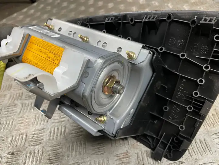 Subaru Forester SG (2003 - 2005) Подушка безопасности пассажира — фото 5