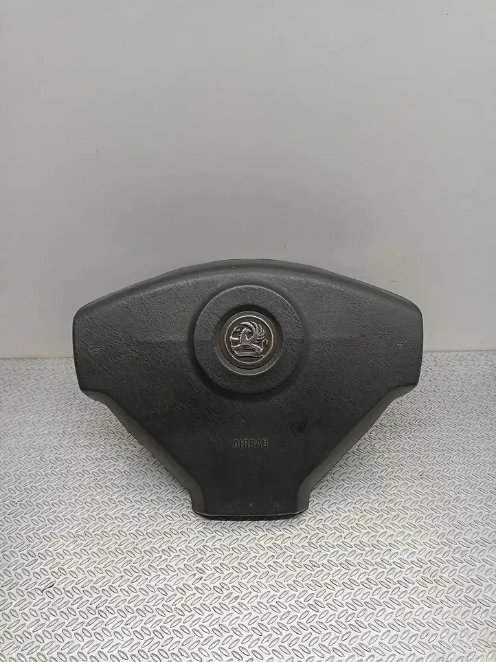 Opel Vivaro (2001 - 2006) 8200136334 Подушка безопасности руля — фото 1