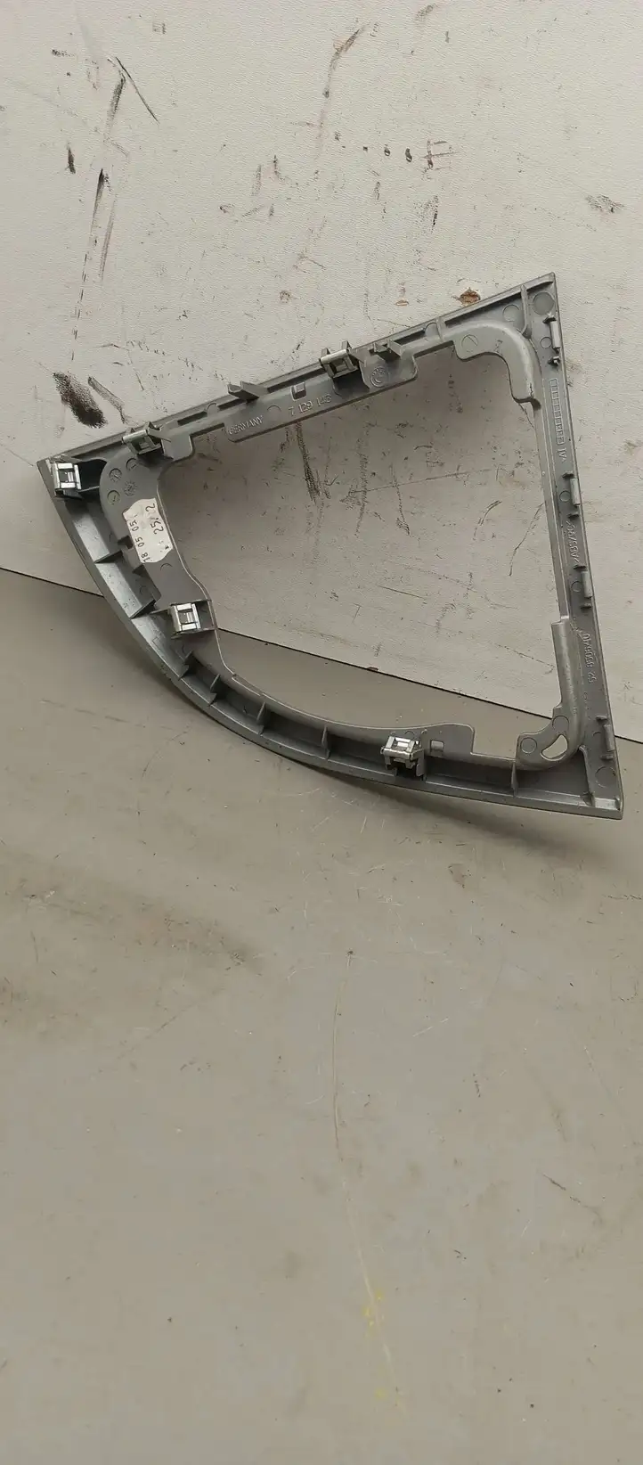 BMW 1 E81 E87 (2004 - 2011)  7129143 Рамка рычага переключения передач