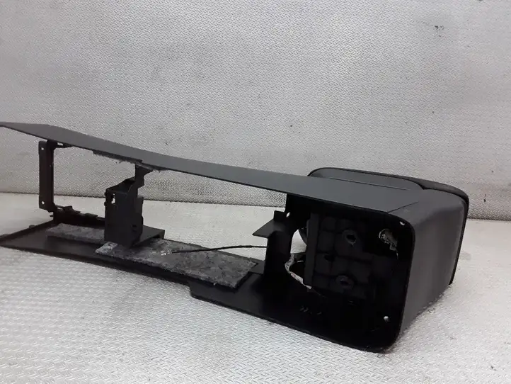 Mitsubishi Lancer VIII (2007 - 2011) Подлокотник — фото 2