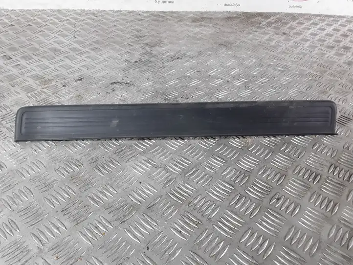 Honda CR-V (2006 - 2009) 84202SWAAM1 Внутренняя отделка переднего порога — фото 1