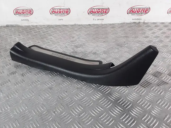 Toyota Avensis T250 (2003 - 2006) 6791705040 Внутренняя отделка переднего порога — фото 6