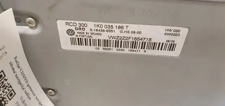 Volkswagen PASSAT B6 (2005 - 2010) 1K0035186T Магнитола / мультимедийная система — фото 2