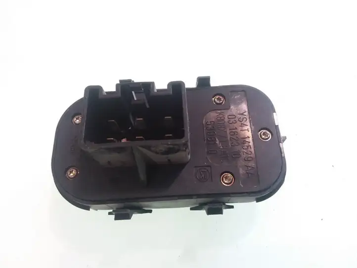 Ford Focus (1998 - 2004) YS4T14529AA Кнопка стеклоподъемников — фото 2