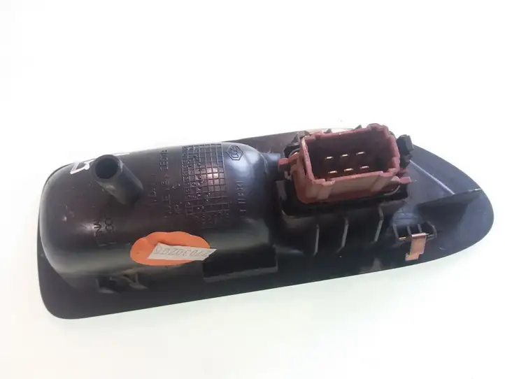 Renault Laguna II (2001 - 2005) 8200016013 Кнопка стеклоподъемников — фото 2