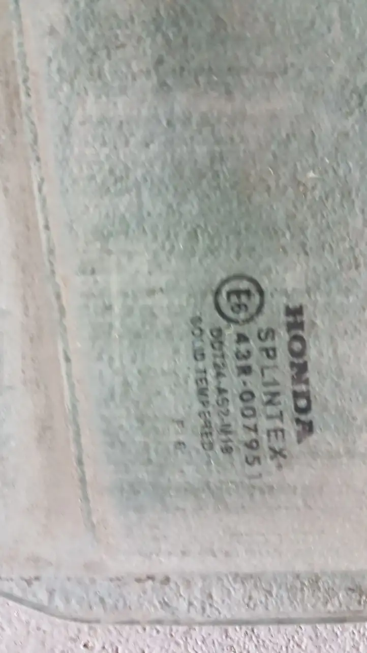 Honda CR-V (2004 - 2006) 43R007951 Стекло задней двери — фото 2