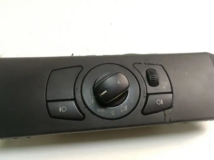 BMW 5 E60 E61 (2004 - 2010) 6953735 Включатель фонарей — фото 5