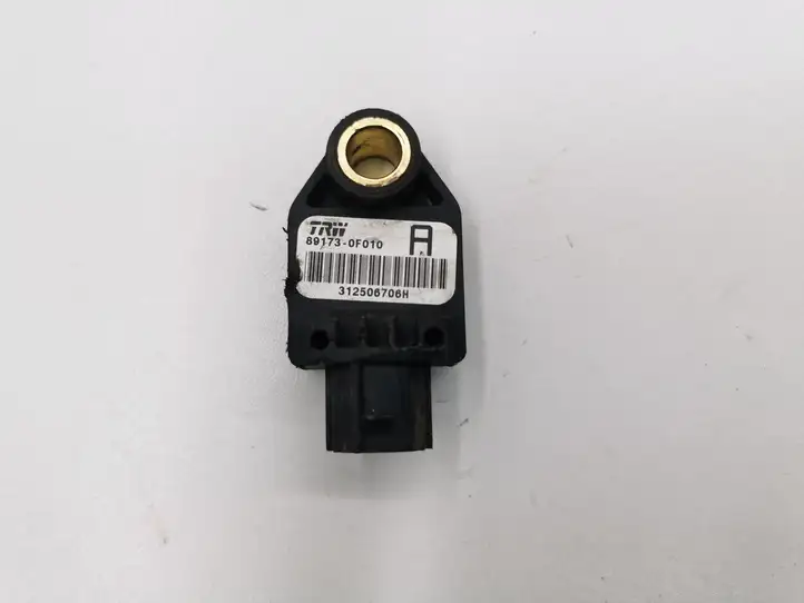 Toyota Corolla Verso AR10 (2004 - 2009) 891730F010 Датчик удара SRS — фото 1