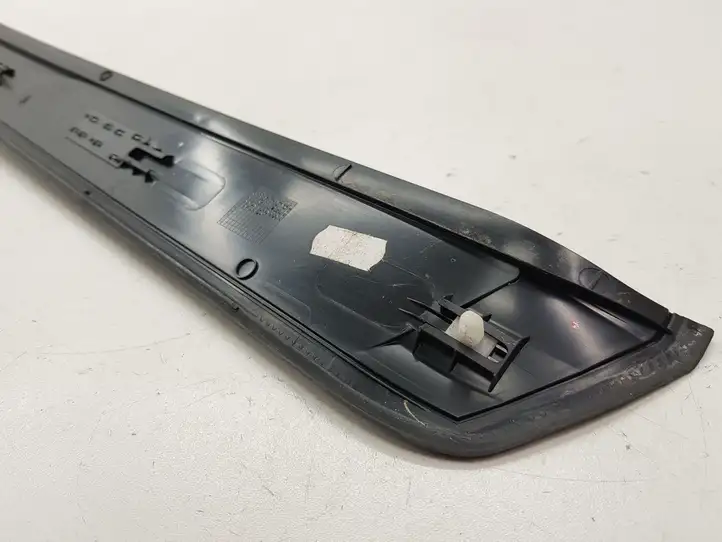 BMW 5 E60 E61 (2004 - 2010) 51477034303 Внутренняя отделка переднего порога — фото 4