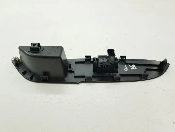 Mitsubishi Outlander (2012 - 2014) 8608A242 Кнопка стеклоподъемников — фото 9