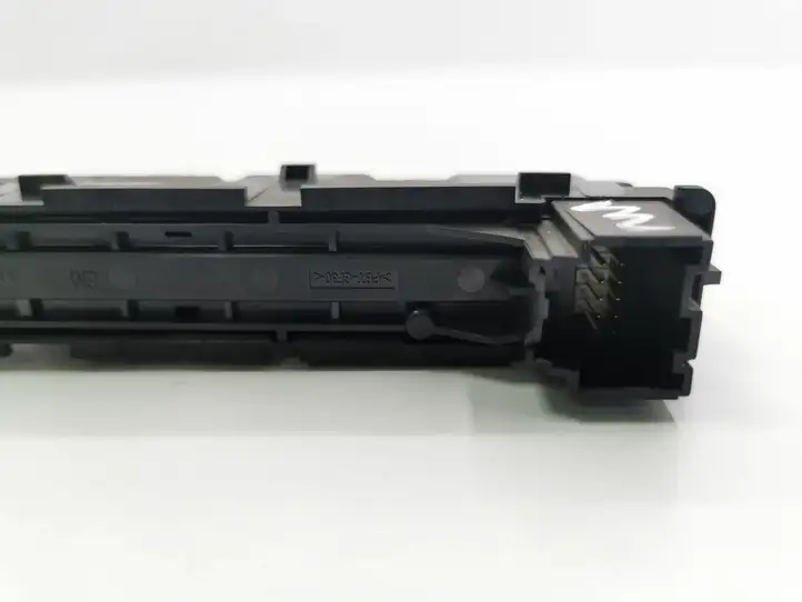 Opel Mokka (2012 - 2016)  95198035 Включатель аварийных фонарей