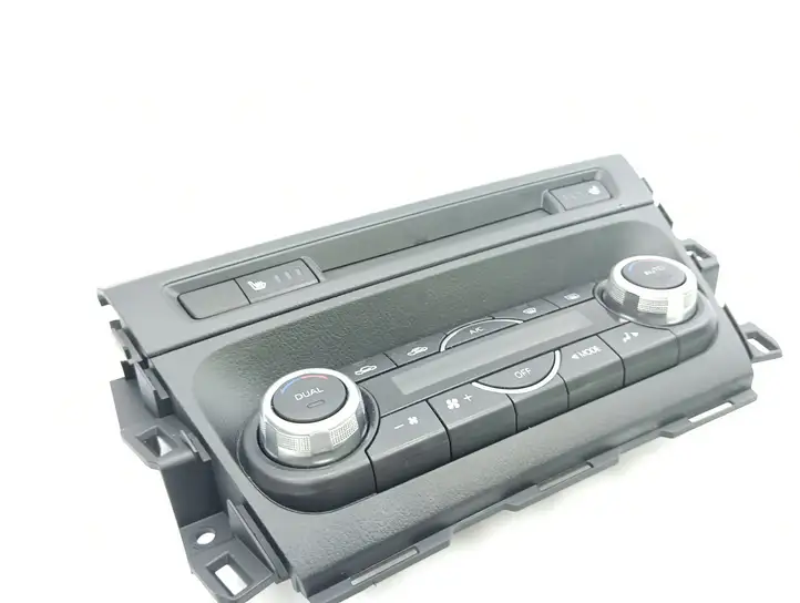 Mazda 3. (2013 - 2017)  B45061190B Блок управления кондиционера воздуха / климата/ печки (в салоне)