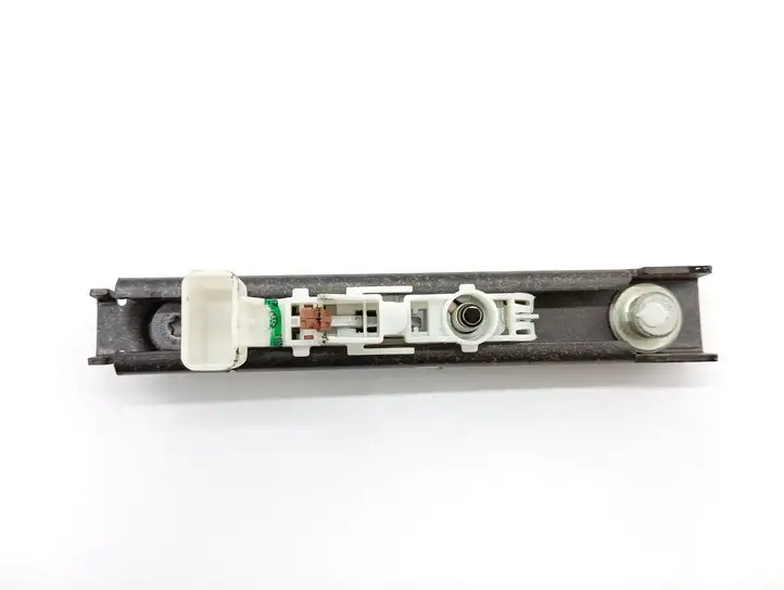 Nissan Qashqai (2006 - 2010) 7984C65U7 Электродвигатель регулировки ремня безопасности — фото 2