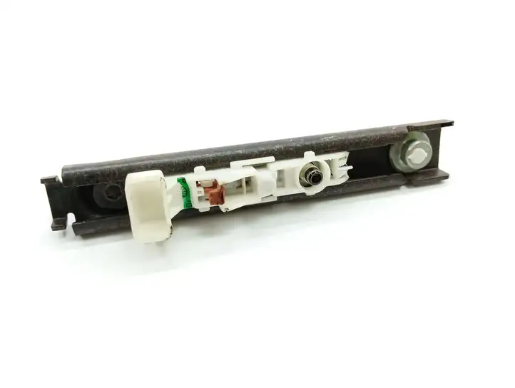 Nissan Qashqai (2006 - 2010) 7984C65U7 Электродвигатель регулировки ремня безопасности — фото 3