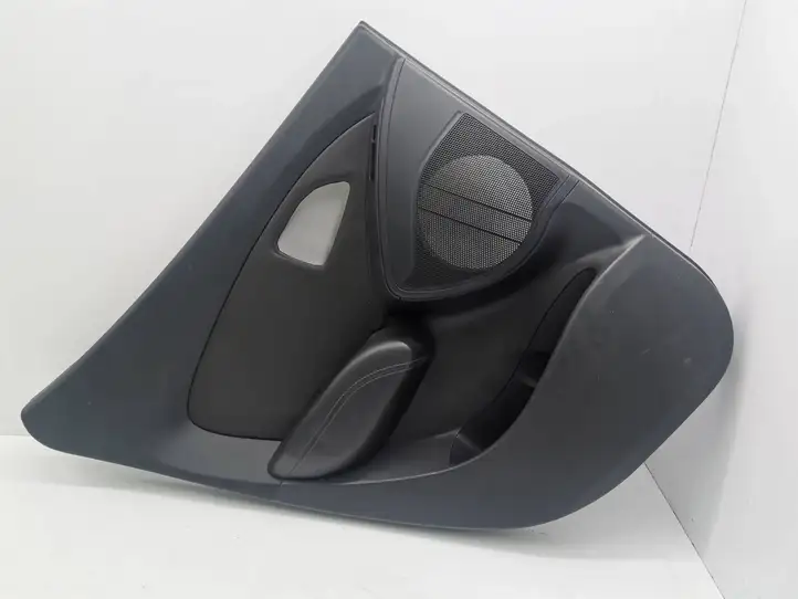 Hyundai ix35 (2009 - 2013) 833102Y000 Обшивка задней двери — фото 1