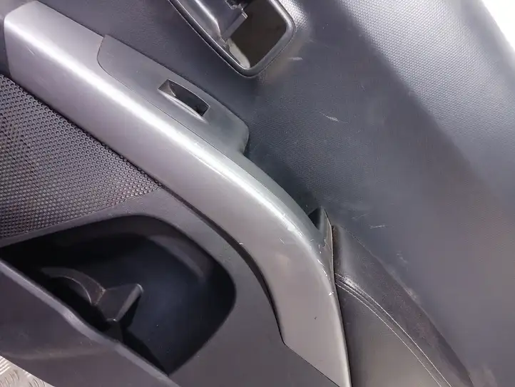 Mitsubishi Outlander (2007 - 2012) 7222A390XAQ Обшивка задней двери — фото 2