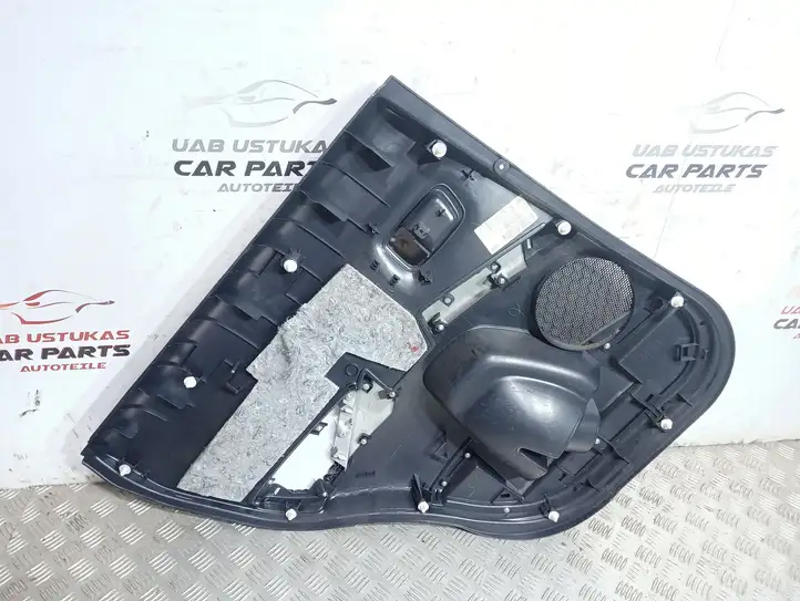 Mitsubishi Outlander (2007 - 2012) 7222A390XAQ Обшивка задней двери — фото 3