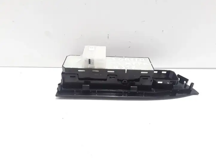 Suzuki Grand Vitara II (2005 - 2008) 62J103117T Блок кнопок стеклоподъемников — фото 2