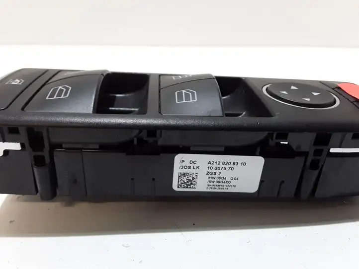 Mercedes-Benz C W204 (2007 - 2014) A2128208310 Блок кнопок стеклоподъемников — фото 3