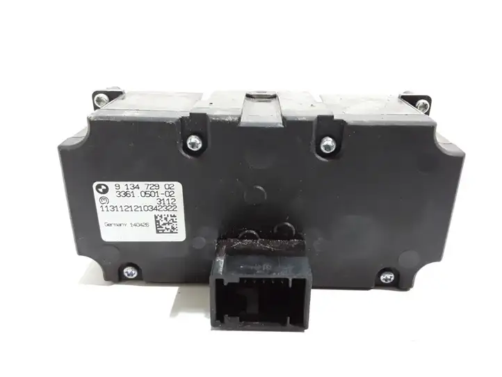 BMW X5 E70 (2006 - 2013) 913472902 Включатель фонарей — фото 4