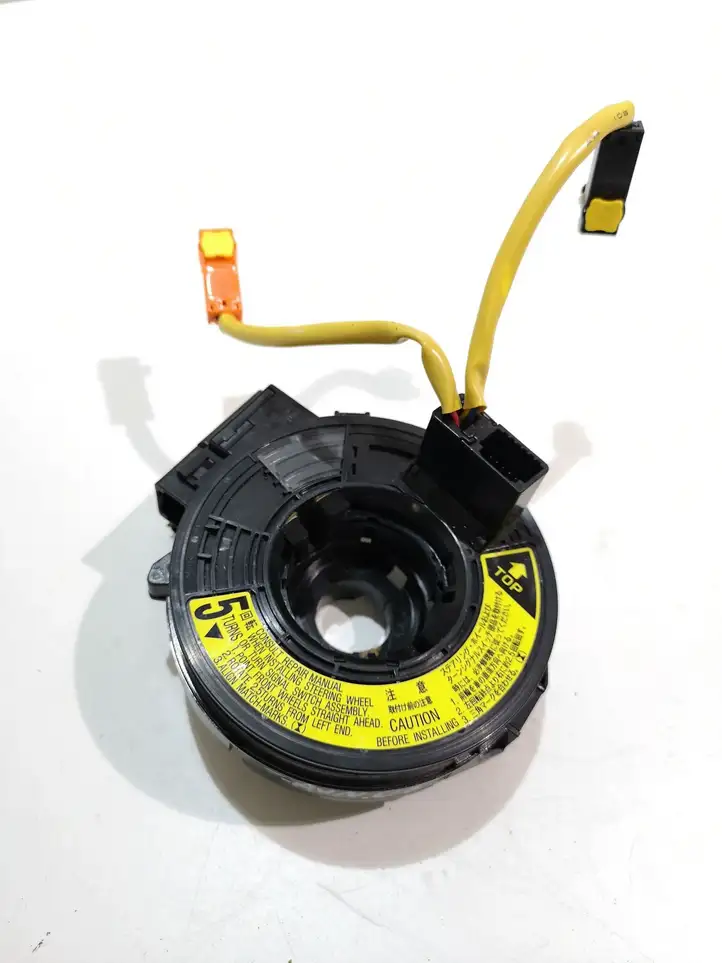 Toyota Avensis T250 (2006 - 2009) 5VJ0616 Контактное кольцо SRS — фото 1