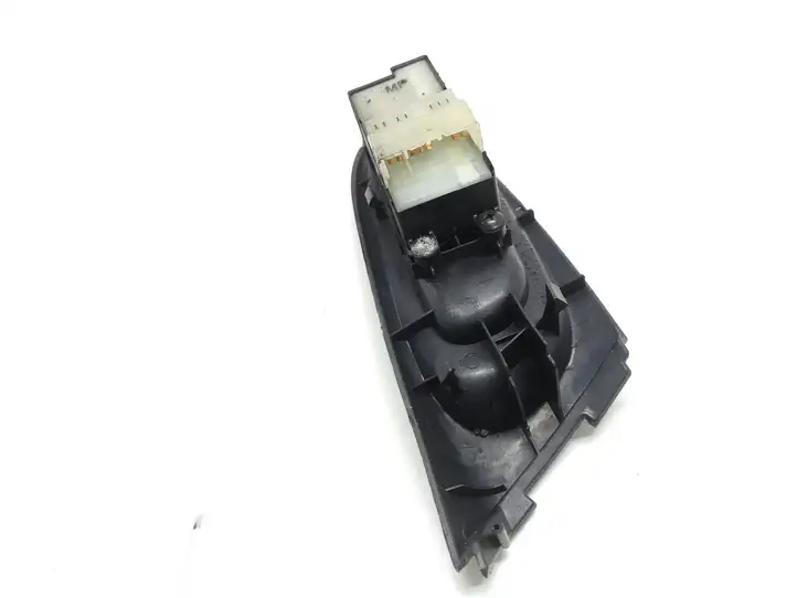 Nissan Almera N16 (2000 - 2010) Блок кнопок стеклоподъемников — фото 2