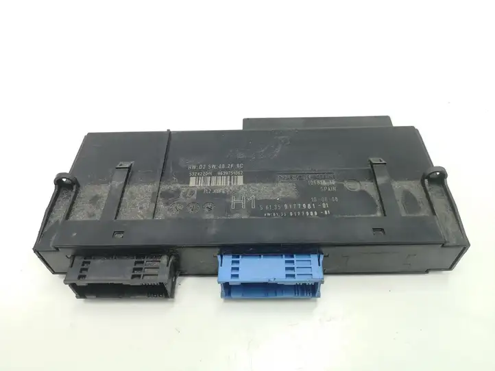 BMW 3 E90 E91 (2005 - 2012)  10681810 Mодуль kомфортa