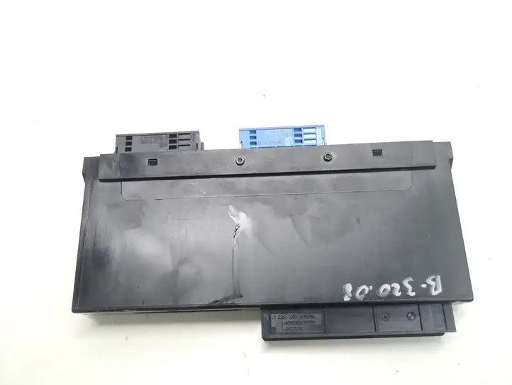 BMW 3 E90 E91 (2005 - 2012)  10681810 Mодуль kомфортa