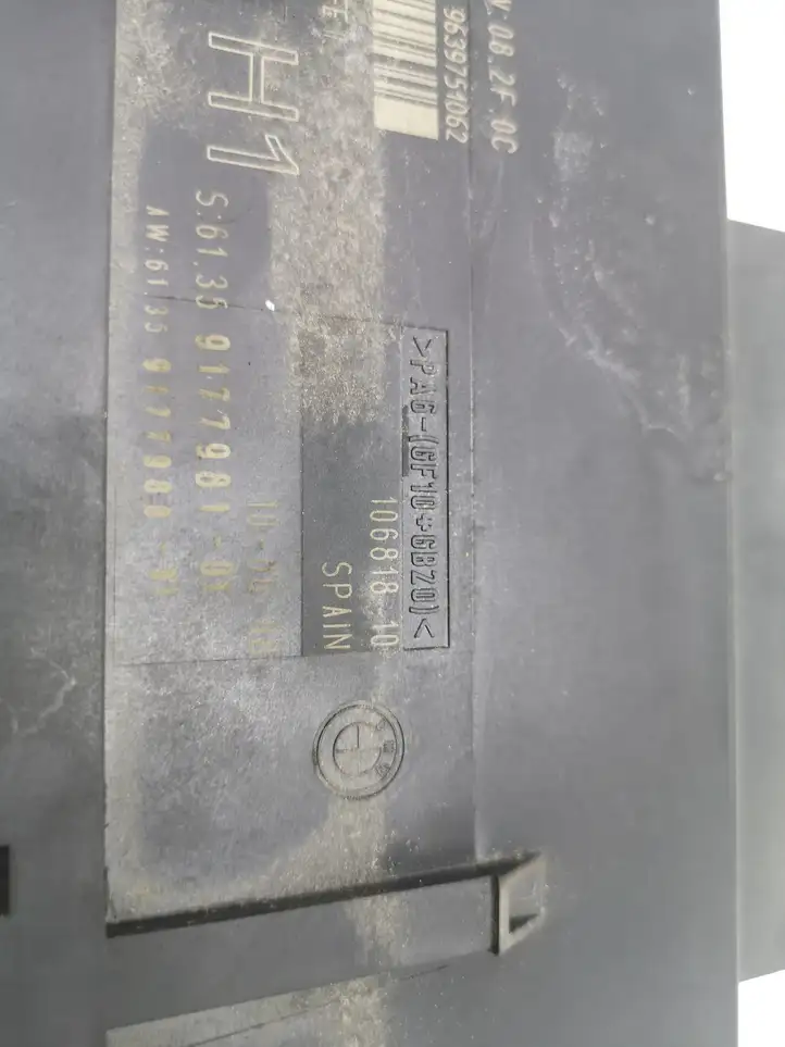 BMW 3 E90 E91 (2005 - 2012)  10681810 Mодуль kомфортa