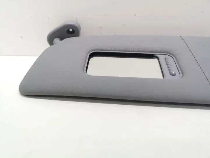 BMW 1 E81 E87 (2004 - 2011)   Щиток от солнца