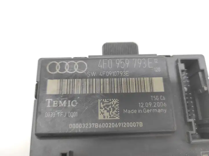 Audi A6 S6 C6 4F (2004 - 2008) 4F0959793E Блок управления дверью — фото 4