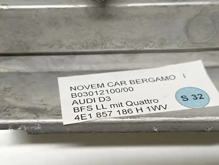 Audi A8 S8 D3 4E (2007 - 2010) 4E1857186H Отделка внутренней панели салона — фото 4