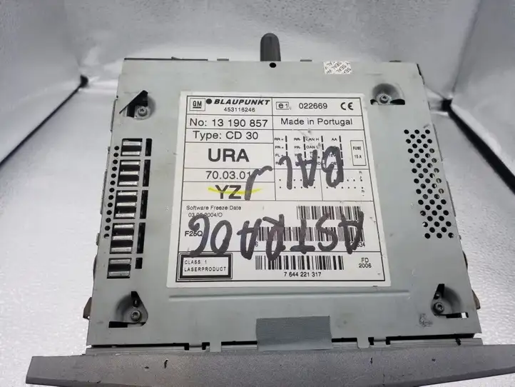 Opel Astra H (2004 - 2009) 13190857YZ Магнитола / мультимедийная система — фото 2