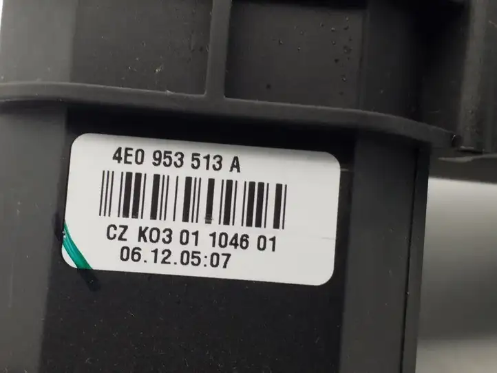 Audi A6 (2001 - 2004)  4E0953513A Ручка поворотов/ фонарей