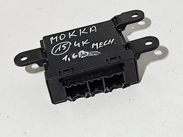 Opel Mokka (2012 - 2016) 13354532 Блок управления парктрониками — фото 2
