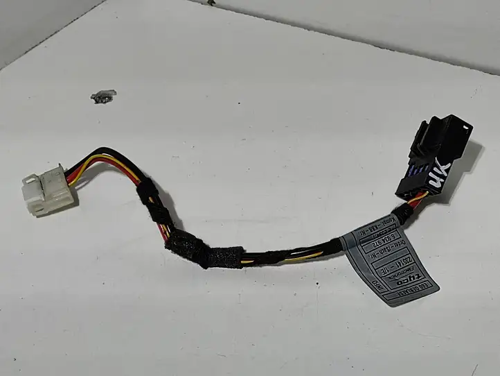 BMW 5 E60 E61 (2004 - 2010) 6934972 Прочая электропроводка — фото 3