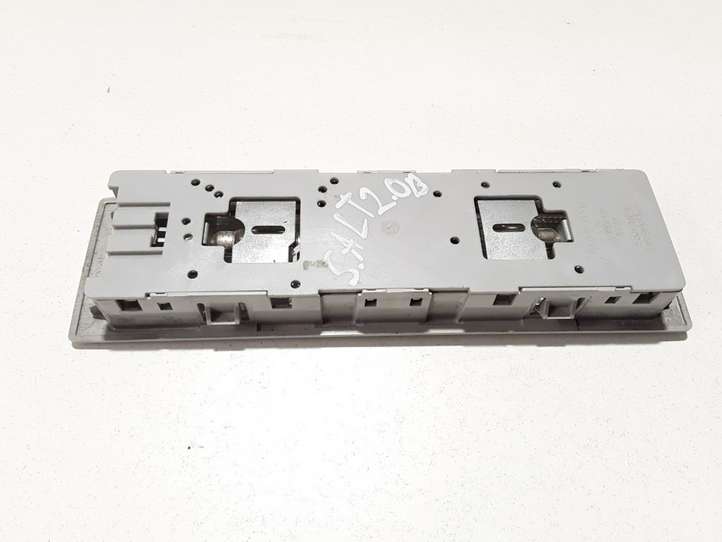 Seat Altea (2004 - 2009)  6Q0947291A Задняя подсветка