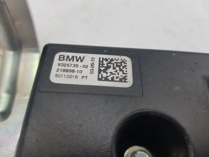 BMW 3 F30 F35 F31 (2012 - 2018) 932573502 Усилитель антенны — фото 2