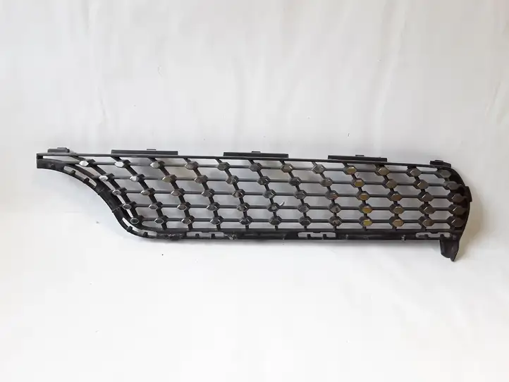 Mercedes-Benz CLA C117,X117,W117 (2013 - 2019) A1178880760 Передняя решетка — фото 1