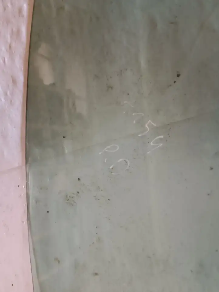 Fiat Grande Punto (2005 - 2014)  E1436R001583 Основное стекло передних дверей (четырехдверного автомобиля)