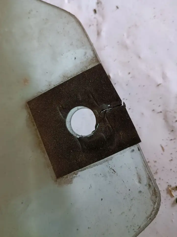 Fiat Grande Punto (2005 - 2014)  E1436R001583 Основное стекло передних дверей (четырехдверного автомобиля)